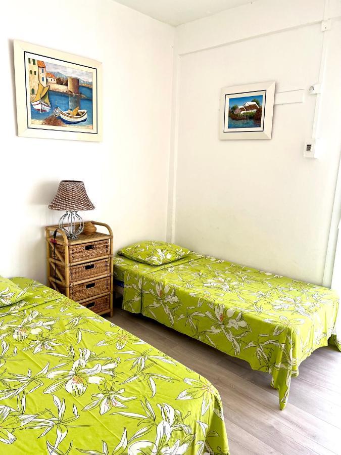 Ti Cabanon. Appartement Vue Mer A Deshaies. المظهر الخارجي الصورة